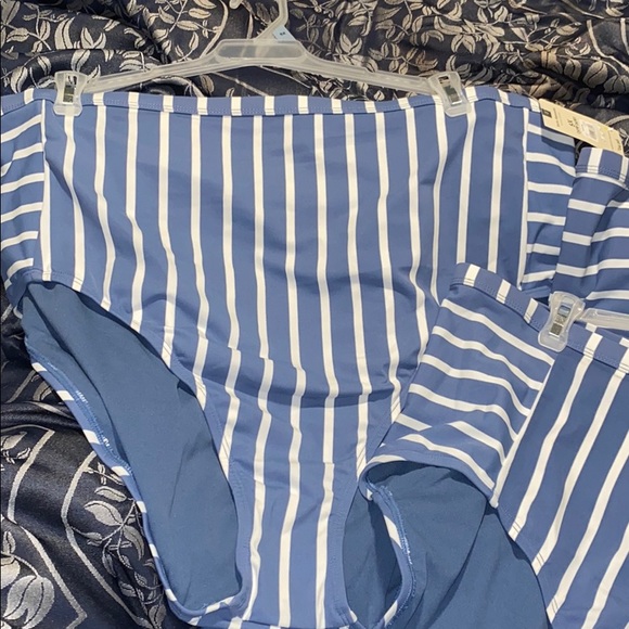 Sizes 3X-5X Terra & Sky Tummy Control Swim Bottoms - Picture 2 of 2